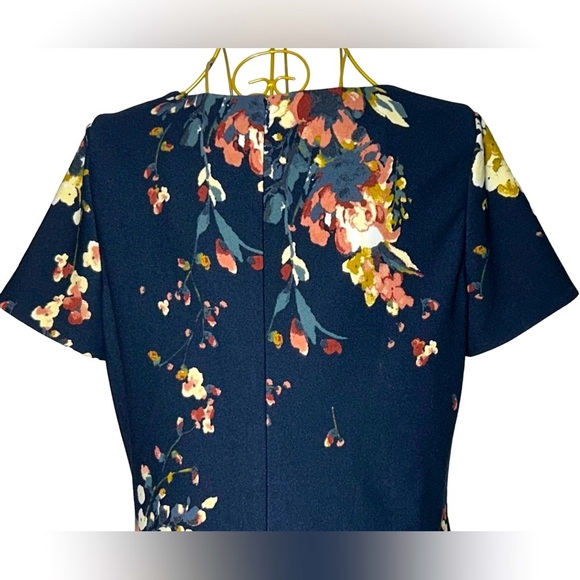 Lauren Ralph Lauren Navy Floral A-Line Knee-Length Short Sleeve Dress, M (10) - Picture 9 of 16